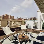 Takla - Two Bedroom Apartment In Diputacion St
