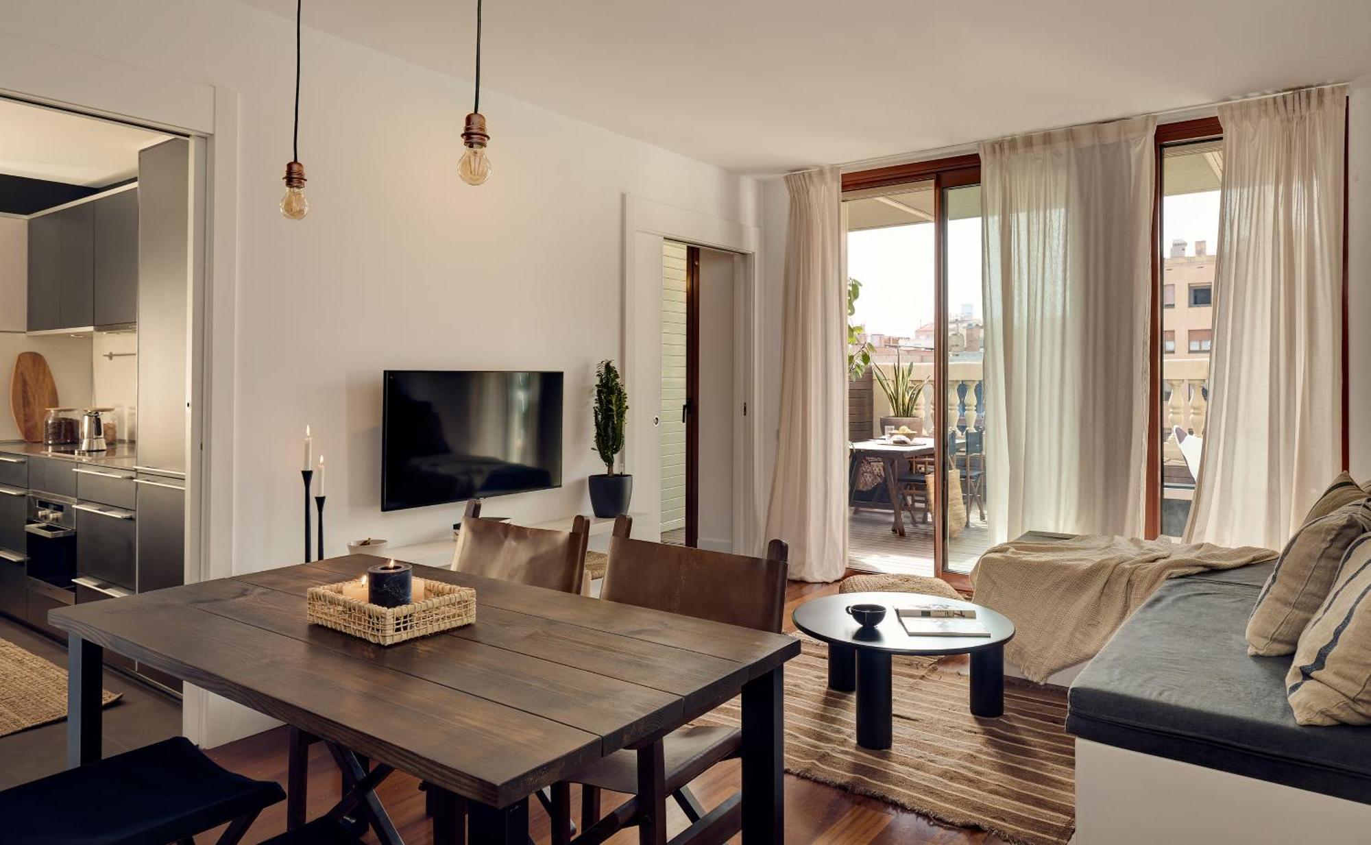 Takla - Two Bedroom In Diputacion St
